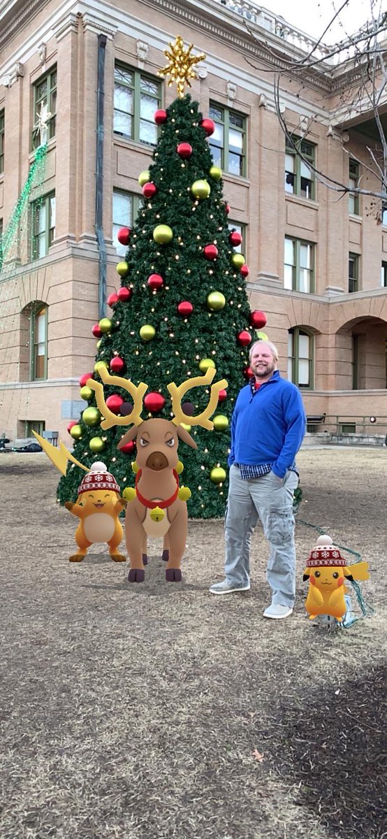 lilkitkat80's tweet photo. Merry Christmas to all! #PokemonGOBuddy #GOsnapshot https://t.co/7SLgCAzCbl
