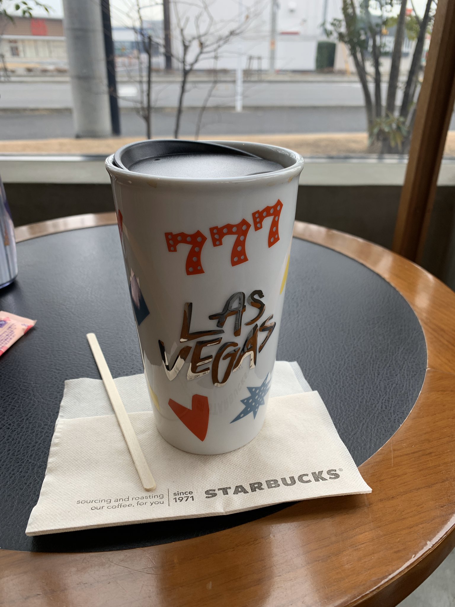 まさひろ Twitterren スターバックスコーヒー スタバ 長女の ラスベガス 出張のお土産 派手なスタバ タンブラーで 至福のひとときです コーヒー好きにはたまりまん T Co Hhqxakzgoq Twitter