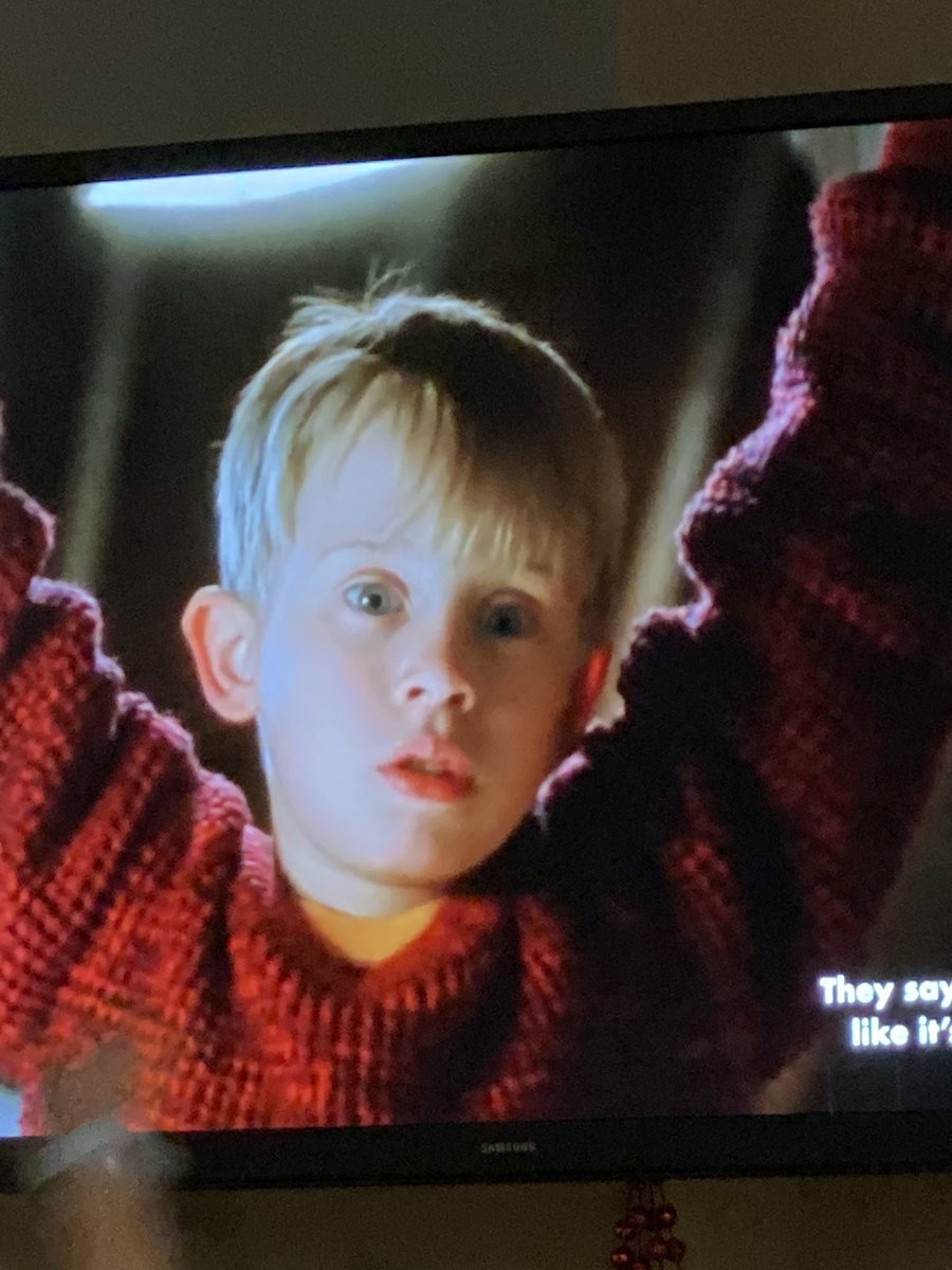 Home Alone never gets old ......... think it may be the 3rd time I’ve watched it this Christmas! Best Christmas movie....🤔