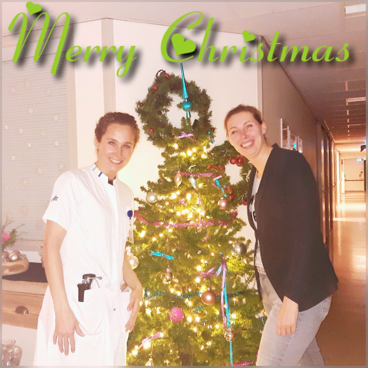 Kerstkindjes blijven bijzonder. Gezellig met mijn zusje aan het werk <a href="/CWZNijmegen/">CWZ Nijmegen</a> #kerstkindje #verloskunde #kindergeneeskunde