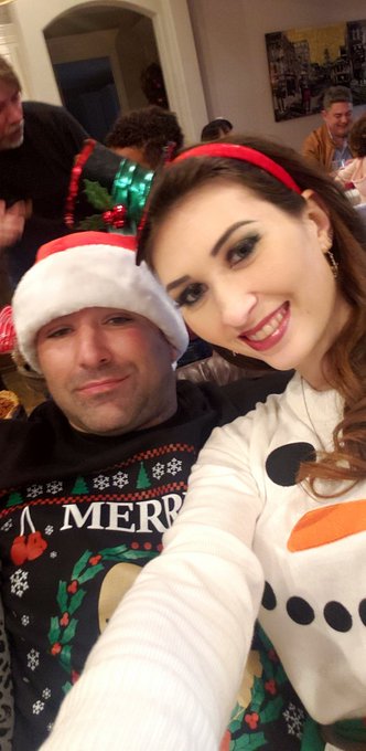 Merry Christmas everyone! https://t.co/SHRcwILm9V