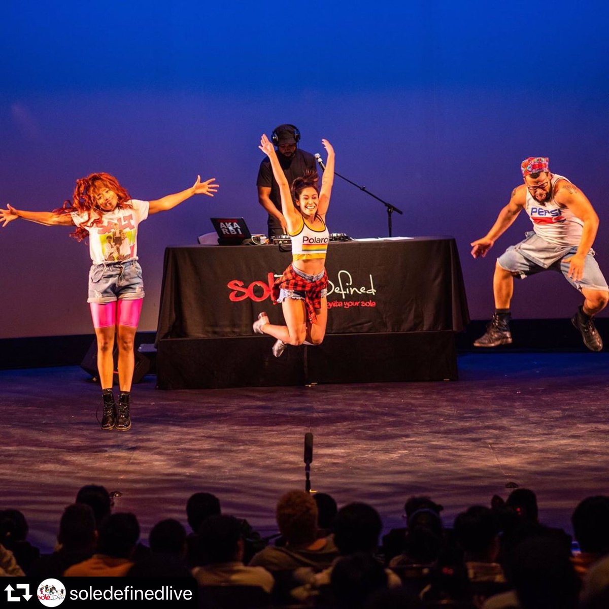 SOLEDefinedLive's tweet photo. Wishing everyone a Merry Christmas with arms open wide and jumping for joy. #MerryChrismas #soledefinedlive #holiday #HappyHolidays https://t.co/zxYBkh7fKi