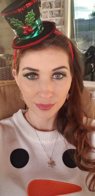 Merry Christmas everyone! https://t.co/SHRcwILm9V