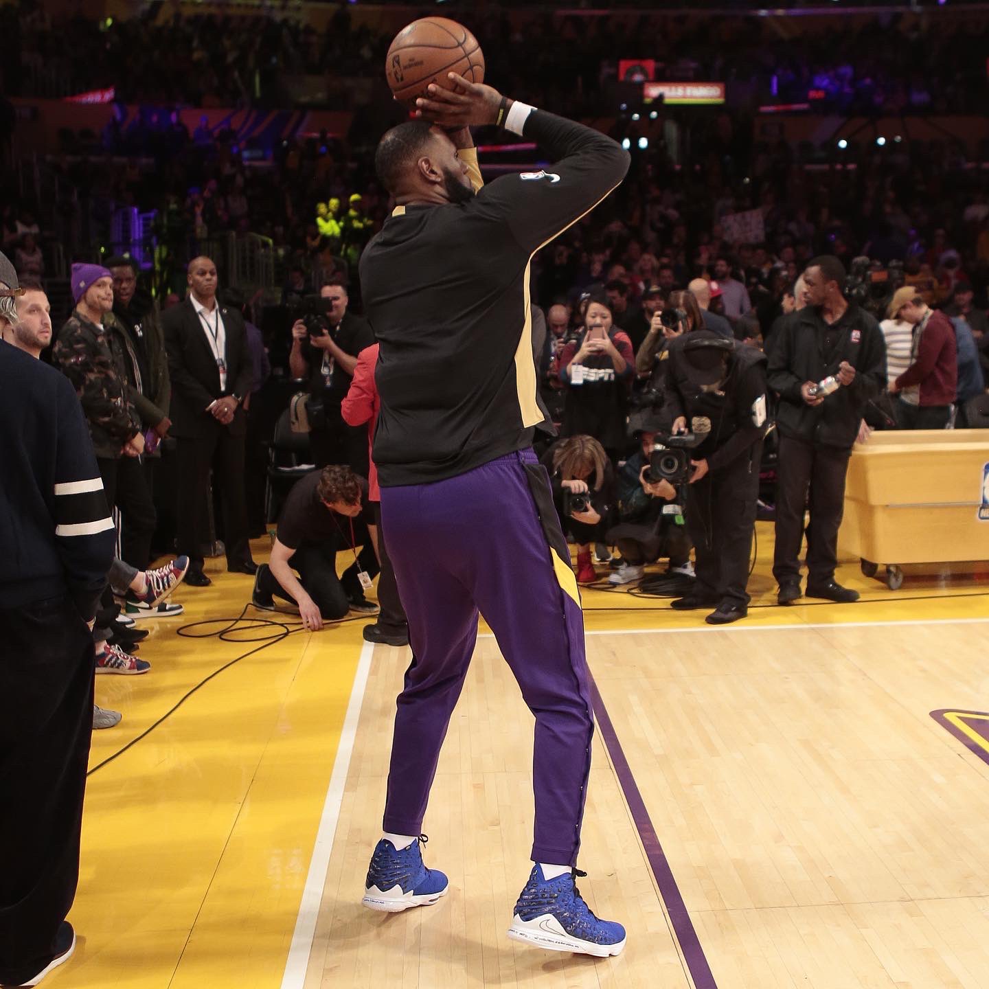 lebron 17 mtaa orange