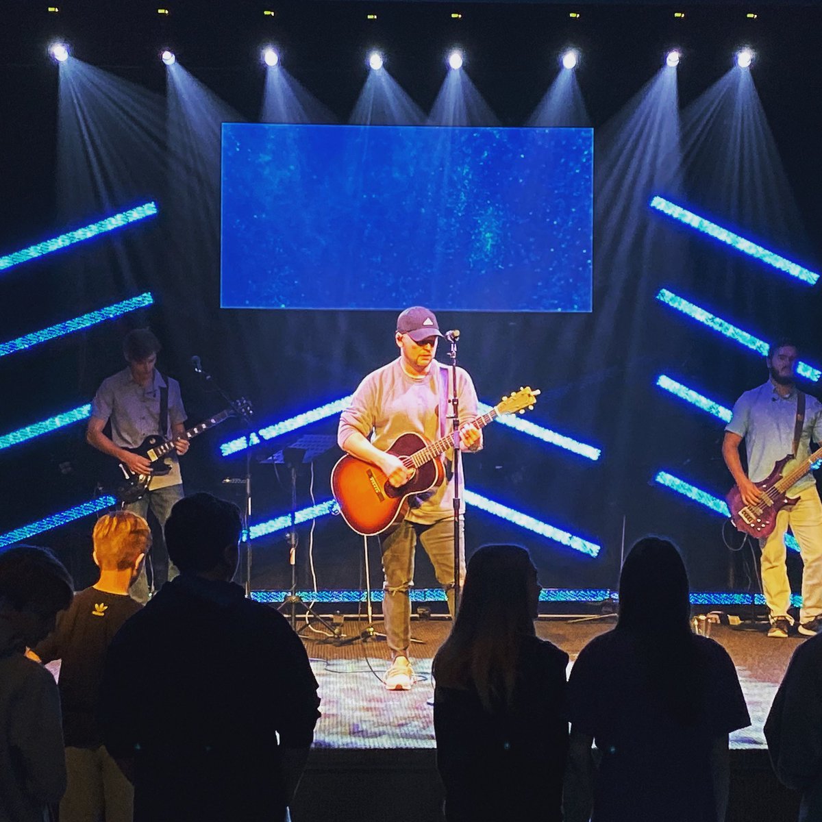 The FM Students tweet media