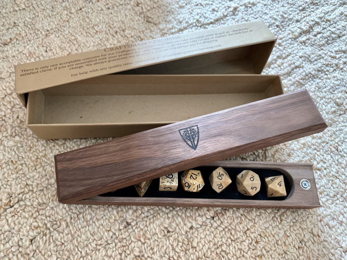 AdrianTpt's tweet image. @WyrmwoodGaming dice box, and some stone polyhedrals. My first #dnd bling: love how the dice stop dead, as though gravity has temporarily increased 😁
