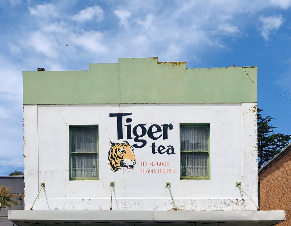 Anna Loren (@annaloren) on Twitter photo 