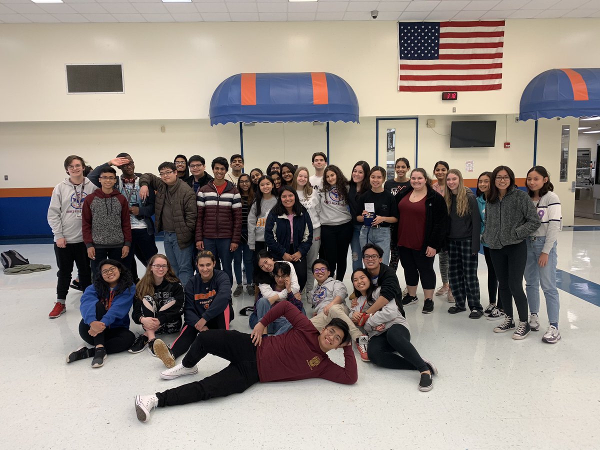 HEHSinteract's tweet image. From one Interact family to another (and to everyone who has supported our club), Happy Holidays !! 

We hope you got to enjoy today with your loved ones!! ♥️♥️