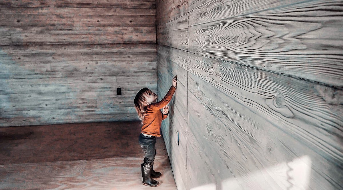 ParableV's tweet image. Christmas spirit