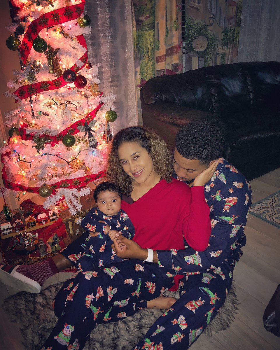 BelieveInMarc5's tweet photo. Blessed🎄. #MATHIEUERA💙 https://t.co/eEATFtzBAt