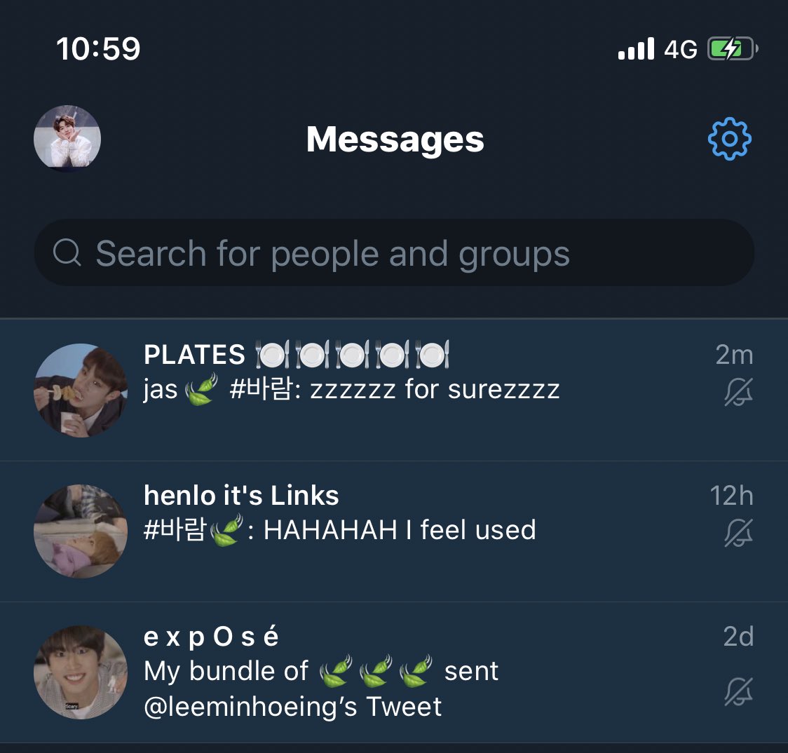 straysqueen's tweet photo. @moseukito @cherrynojaem @straysnoona HAHAHAHA *exposed* hello everyoneeeeee https://t.co/rNwt5F74Bm