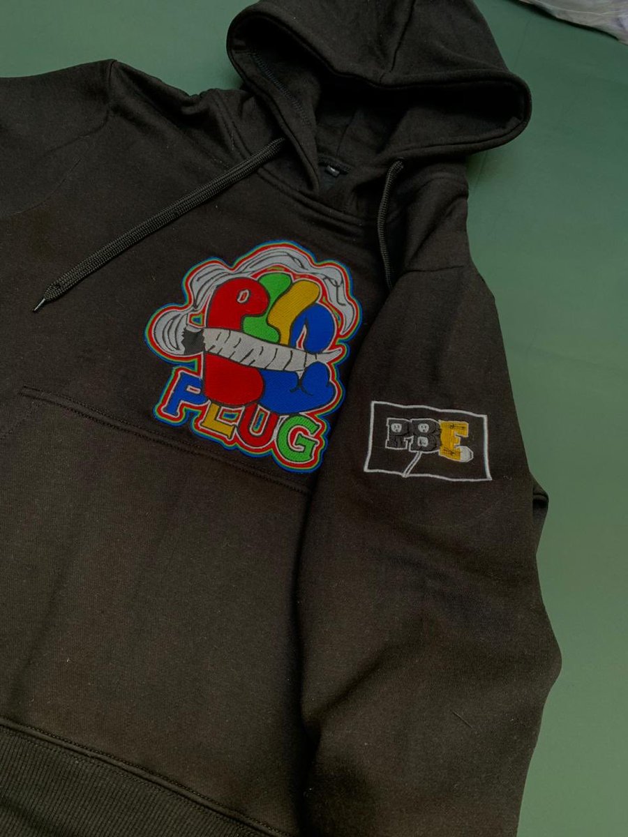 TheApex_JC's tweet photo. @PlugBrothersEn1 LLC has officially dropped our Plug 🔌 sweat suits WINTER COLLECTION 📍 #DMV #BaltimoreFashion #BlackOwned #Entrepreneur photo shoot coming soon !!! https://t.co/mdwcqex5BO