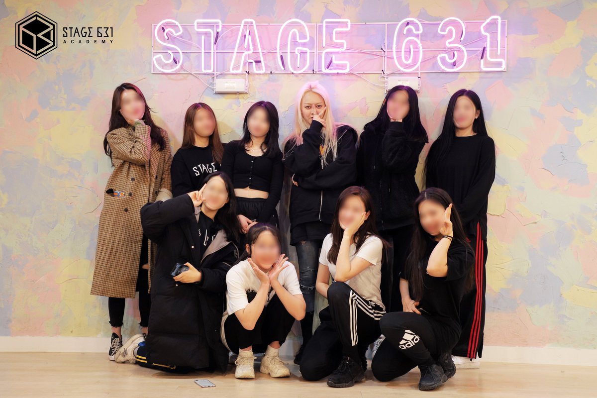 STAGE_631's tweet photo. 2019.12.20 정규반 스타 특강
with 스피카 김보아

【김보아】
· 스피카 멤버
· 프로듀싱팀 '스윗튠' 출신

12월 정규반 특강은 걸그룹 스피카 출신의 김보아님!
보컬 꿀팁 부터 다이어트 비법까지 유익한 이야기들을 많이 들려주셨답니다.
_
가수지망생 오디션 대비는? STAGE631!
☎ 02.6261.6310 https://t.co/ryfbg6T1MR