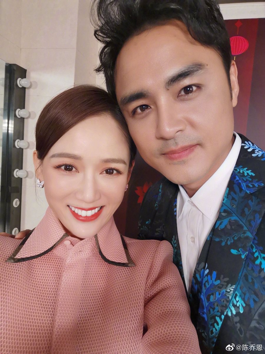 Cdrama Tweets Theprincewhoturnsintoafrog Costars Joechen And Mingdao Reunite In New Selfies 陈乔恩 明道 Chenqiaoen