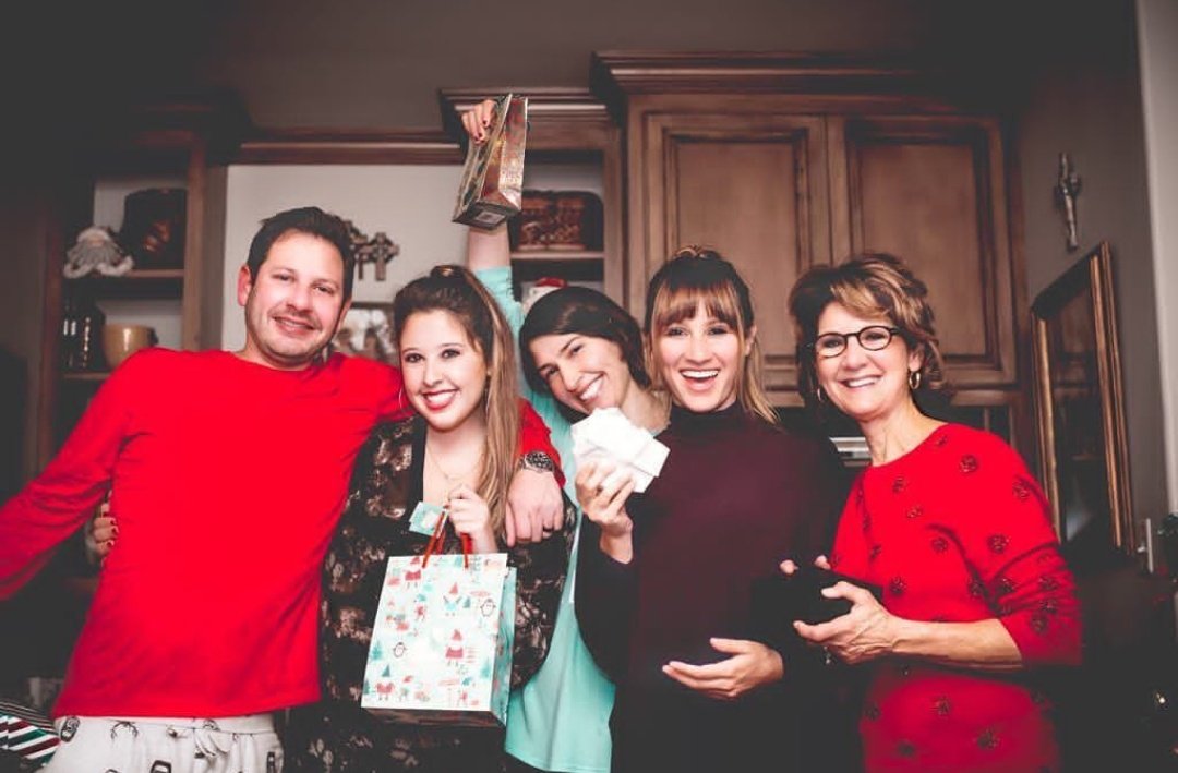 Ha Ash Online On Twitter Todo Es Mejor En Familia Feliz Navidad A Todos Los Que Lean Este Tweet Haashoficial