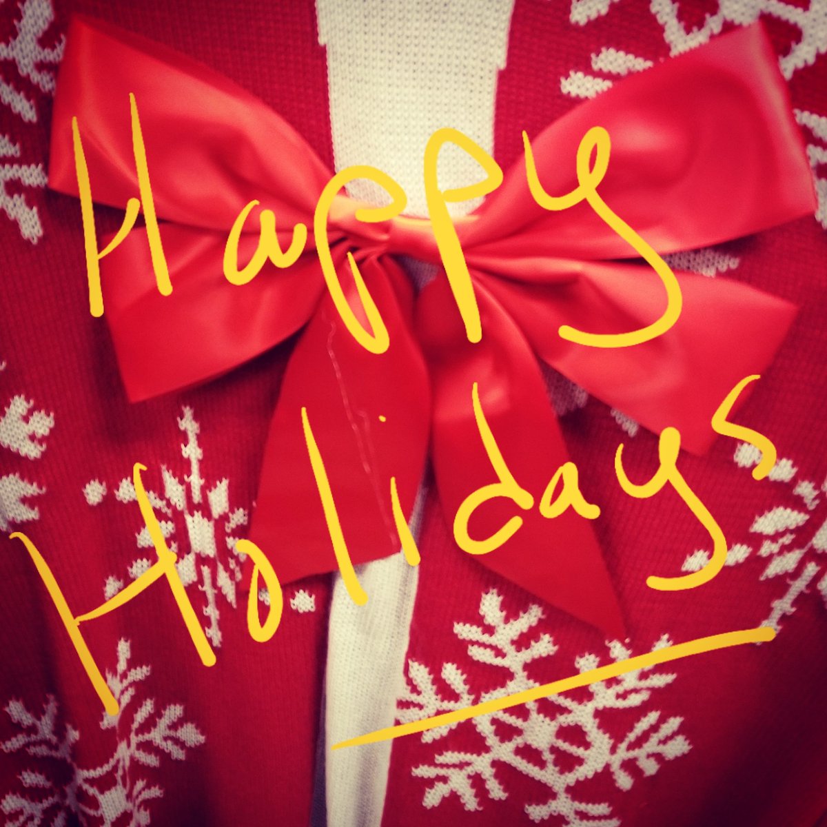 ALIST_Magazine's tweet photo. To all of our readers, have a wonderful holiday! @ALIST_Magazine https://t.co/g4L9HyIHYS