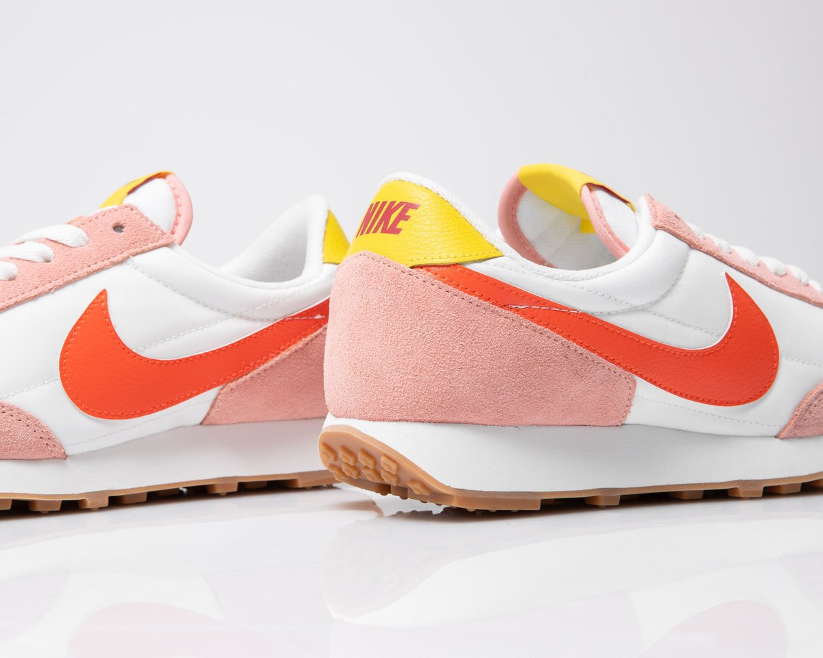 nike daybreak coral stardust uk