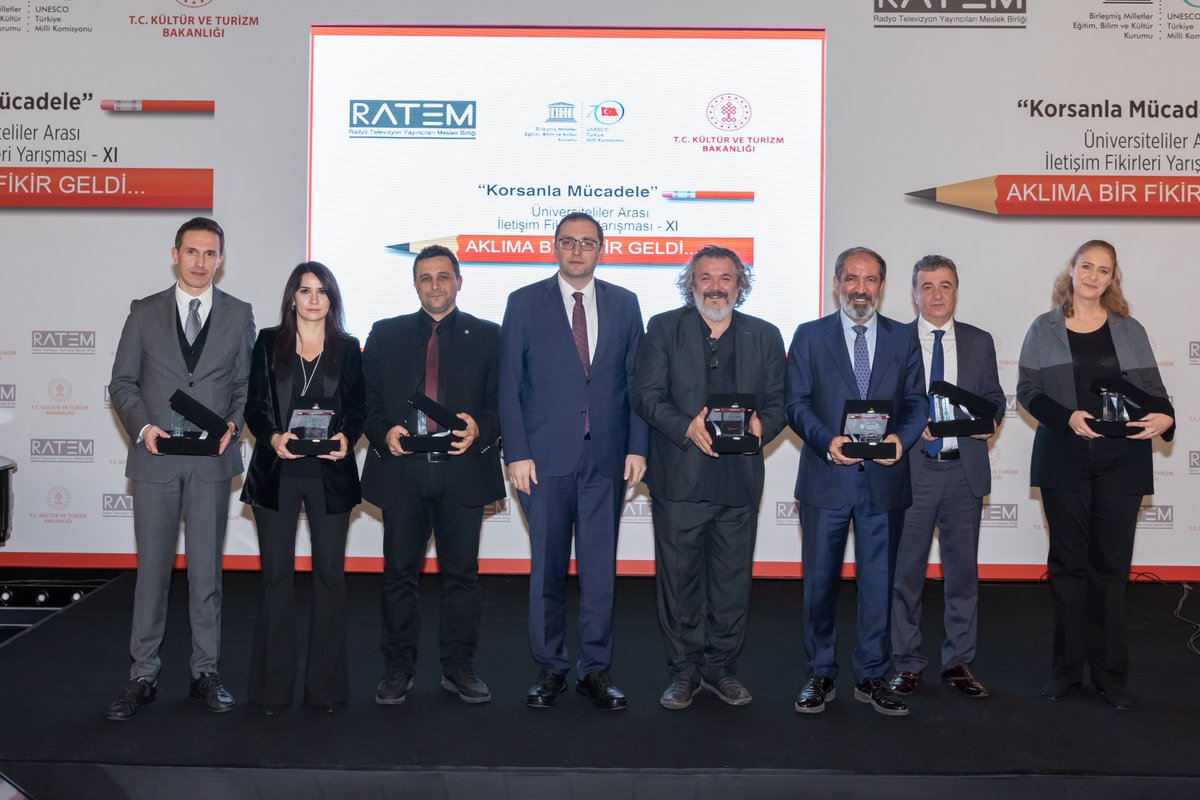 ratem's tweet photo. Kültür ve Turizm Bakanlığı'nın katkılarıyla 25 Aralık 2019 tarihinde gerçekleşen, ABFG Üniversiteler Arası İletişim Fikirleri Yarışması XI. Yıl kazananlar ödül törenimizden kareler.

#ödül #üniversite #kültür #turizm #ratem

@YusufGursoy_ @TCKulturTurizm @ktbtelifhaklari https://t.co/utHisLz0q6