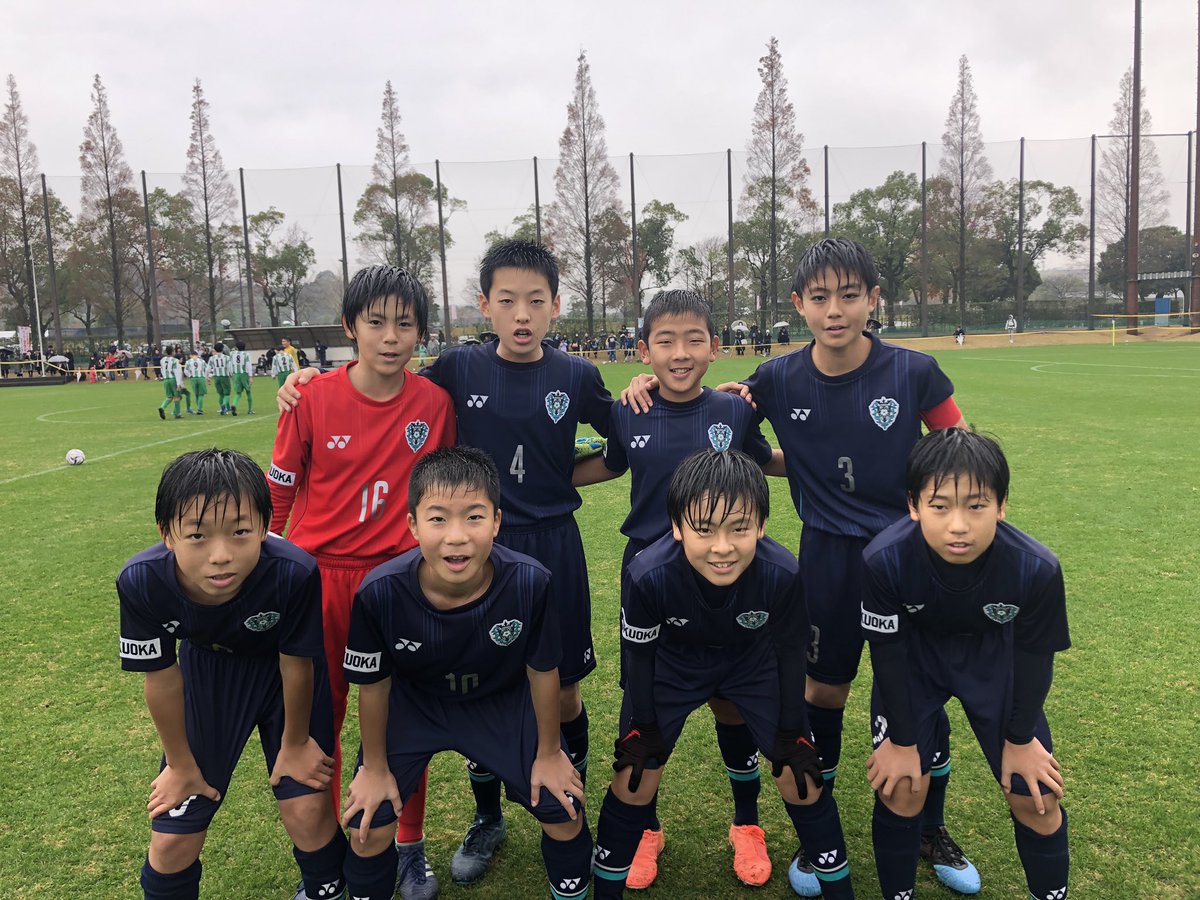 アビスパ福岡 アカデミー スクール 第43回全日本u 12サッカー選手権大会 グループリーグ アビスパ福岡u 12 2 2 アミティエ草津 滋賀県 アビスパ福岡u 12 1 2 浦和レッズu 12 埼玉県 明日もう一戦残っていますので 全力を出しきります アビスパ