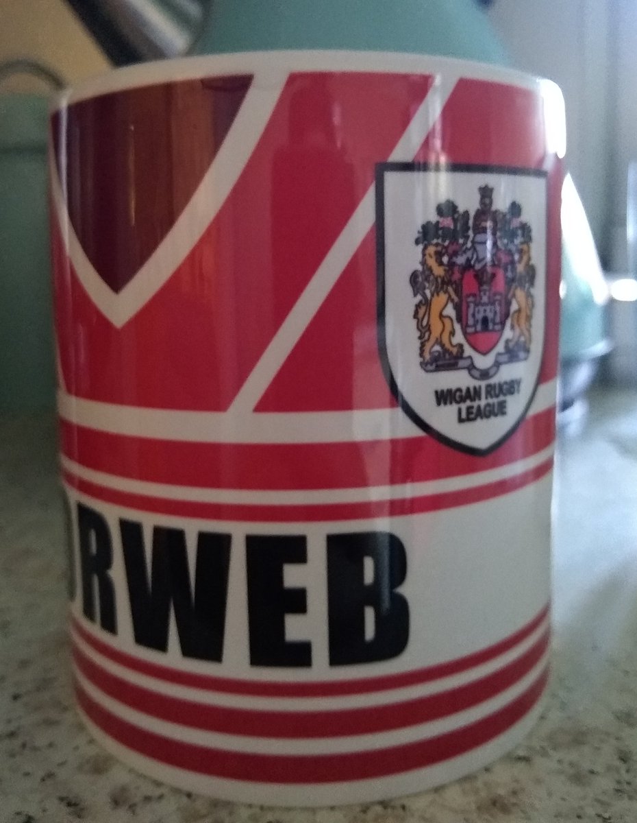 labour_history's tweet image. Are you even a League supporter if you don't have a mug with Wigan's 1990 'mission impossible' jersey on it? #Norweb 

All the best for the New Year @HipsterRugby