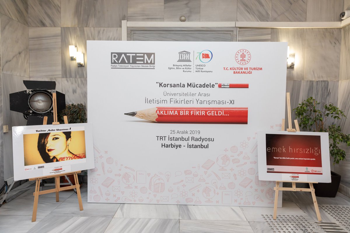 ratem's tweet photo. Kültür ve Turizm Bakanlığı'nın katkılarıyla 25 Aralık 2019 tarihinde gerçekleşen, X Yıl’da ödül alanlar sergisi açılışından kareler.

#aklımabirfikirgeldi #kültür #turizm #bakanlık #sergi #açılış #sergiaçılışı #ödül #ratem

@YusufGursoy_ @TCKulturTurizm @ktbtelifhaklari https://t.co/Hnvps640N8