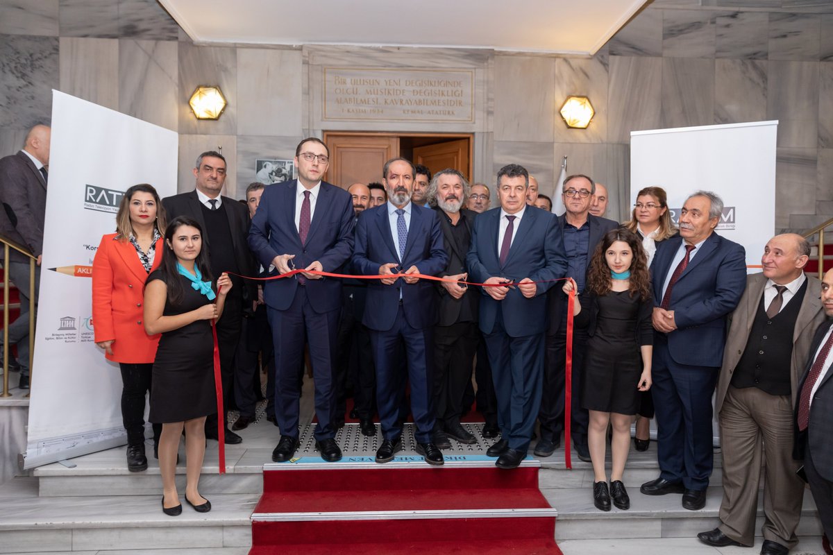 ratem's tweet photo. Kültür ve Turizm Bakanlığı'nın katkılarıyla 25 Aralık 2019 tarihinde gerçekleşen, X Yıl’da ödül alanlar sergisi açılışından kareler.

#aklımabirfikirgeldi #kültür #turizm #bakanlık #sergi #açılış #sergiaçılışı #ödül #ratem

@YusufGursoy_ @TCKulturTurizm @ktbtelifhaklari https://t.co/Hnvps640N8