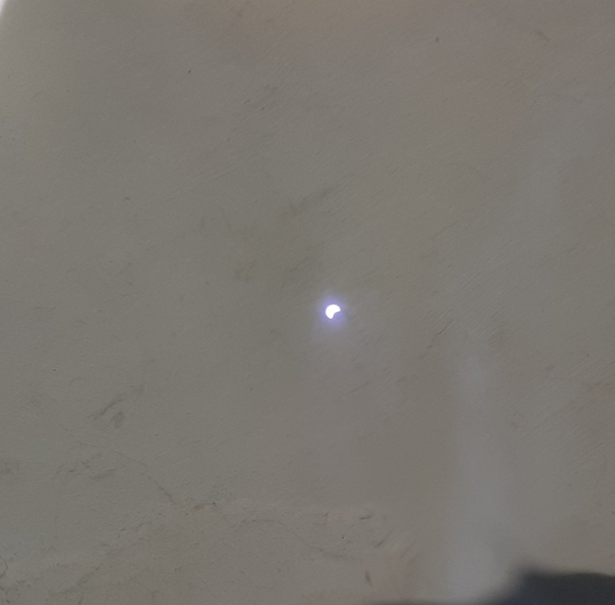 who_mahendra's tweet photo. 2019 का अंतिम #सूर्य_ग्रहण 🙏

#Pic_Click 📸🙋‍♂️😍 
#solareclipse2019 https://t.co/T5s5ji5aVk