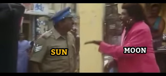jayapluschannel's tweet photo. வளைவு சூரிய கிரகணம்- மீம்ஸ்களால் தெரிக்கவிடும் நெட்டிசன்கள் 😆
#solareclipse2019 #SolarEclipse #Eclipse #சூரியகிரகணம் #Memes #memesdaily #EclipseMemes #TamilNadu https://t.co/hGDPd9Uh6U