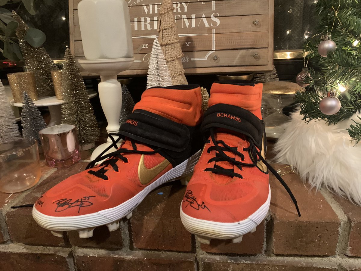hondo_14's tweet photo. Sweet Christmas they arrived. Thank you and Merry Christmas to @JalynneC35 &amp; @bcraw35! Thanks for such a cool contest and I can’t wait to see what next years winners come up with. My kiddos were excited when I opened the package! #SFGiants #showshooz #bcraw35 https://t.co/jnMFgj8AR6