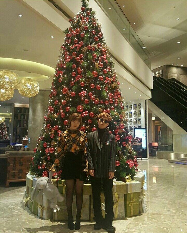 ItsClassica's tweet photo. 🎅🏻🤶🏻 https://t.co/6Eabl9SiTa