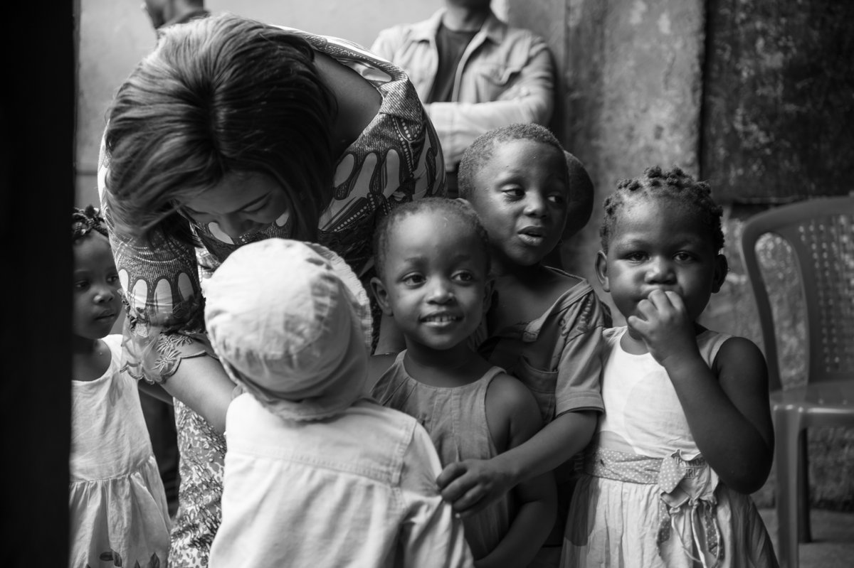 DeniseNyakeru's tweet photo. Quels moments remplis d’émotions !
Mes prières et pensées vont à tous les enfants défavorisés à travers le pays et qui n'ont pour famille que vous et moi, c'est-à-dire NOUS. https://t.co/3xDnB9fl05