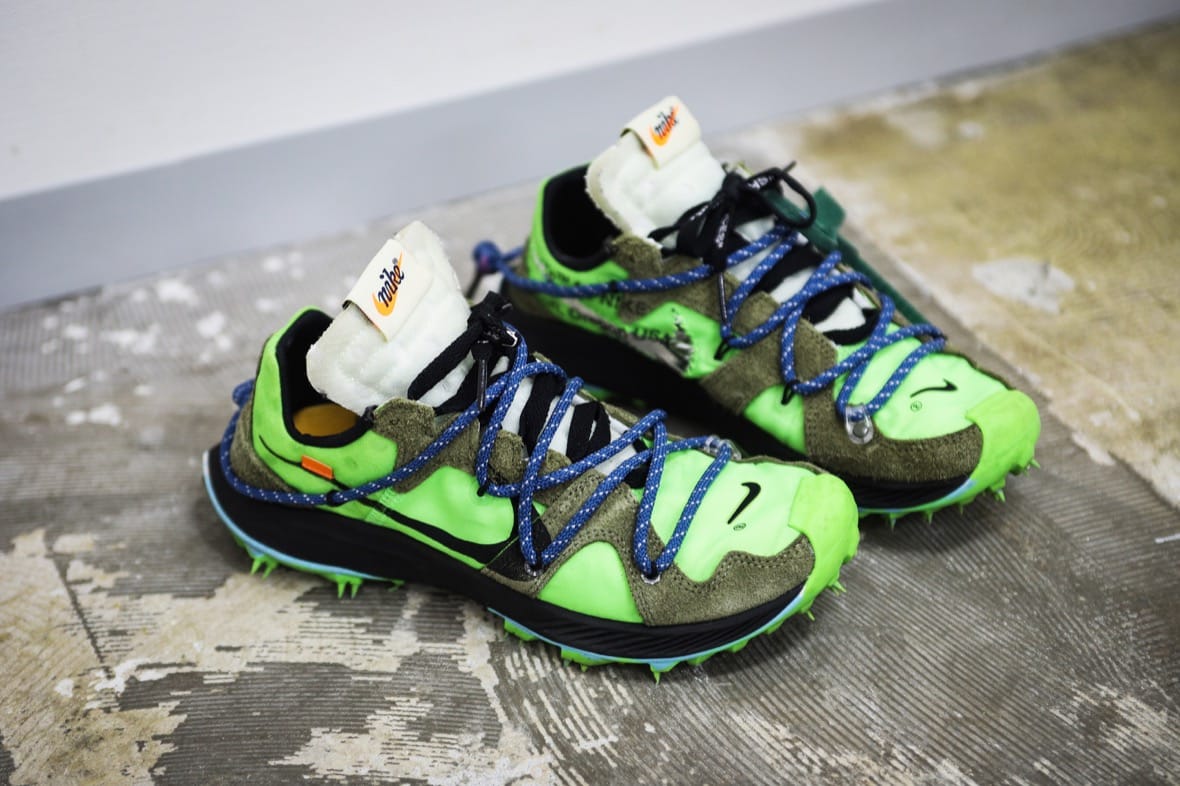 hynm's tweet photo. スニーカーを愛してやまない5人の有識者たちが選ぶ、今年ガチで履いた3足。
#SNEAKER #SNEAKERS #adidas #newbalance #NIKE #PRIMURY #SKECHERS #TOPOATHLETIC #スニーカー
https://t.co/bZJIClwN6d https://t.co/jBpyPLjSOA