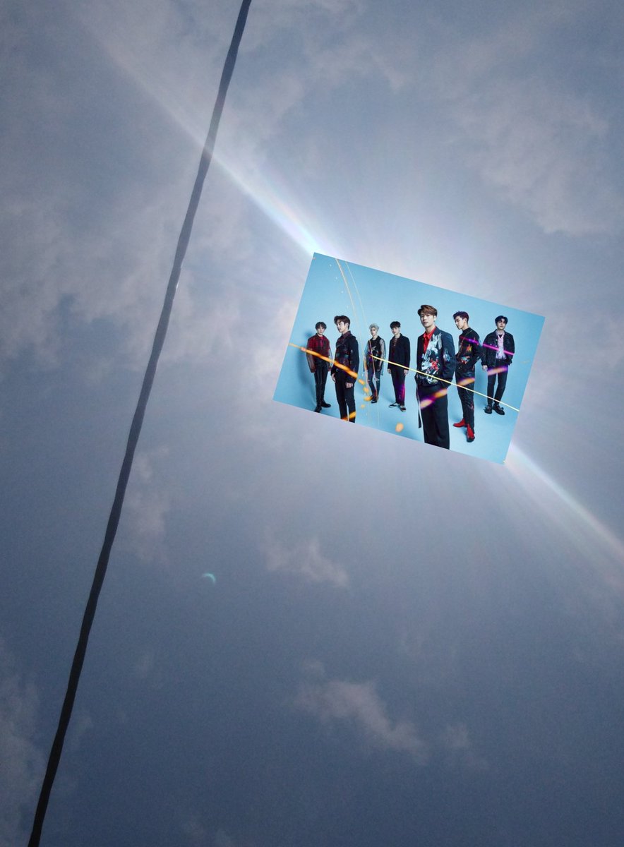 whimssickal's tweet photo. Beautiful eclipse.
#AnnularSolarEclipse
#solareclipse2019
#sorryimjustjoking
#supportgot7
#GOT7 https://t.co/FgNExygU6Y