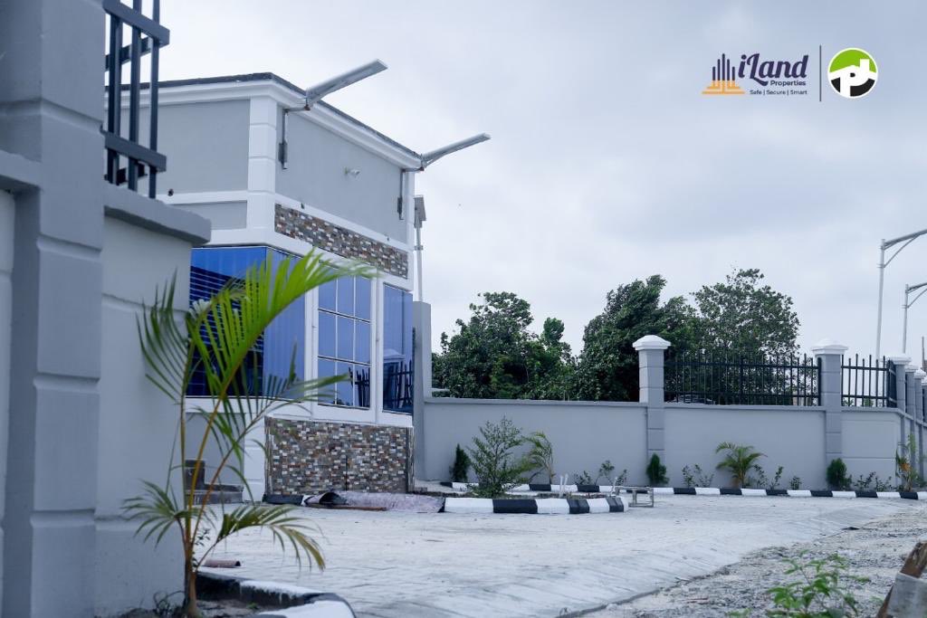 hony8800's tweet photo. Update from our iLand Property Estate π‘ inside Beechwood Estate π‘ Shapati, Lekki. Site development and allocation is currently on plus our Christmas π promo
Contact me for further details and site inspection.
#ilandproperties #pertinencegroup #realestate https://t.co/VDhKRmNPvD
