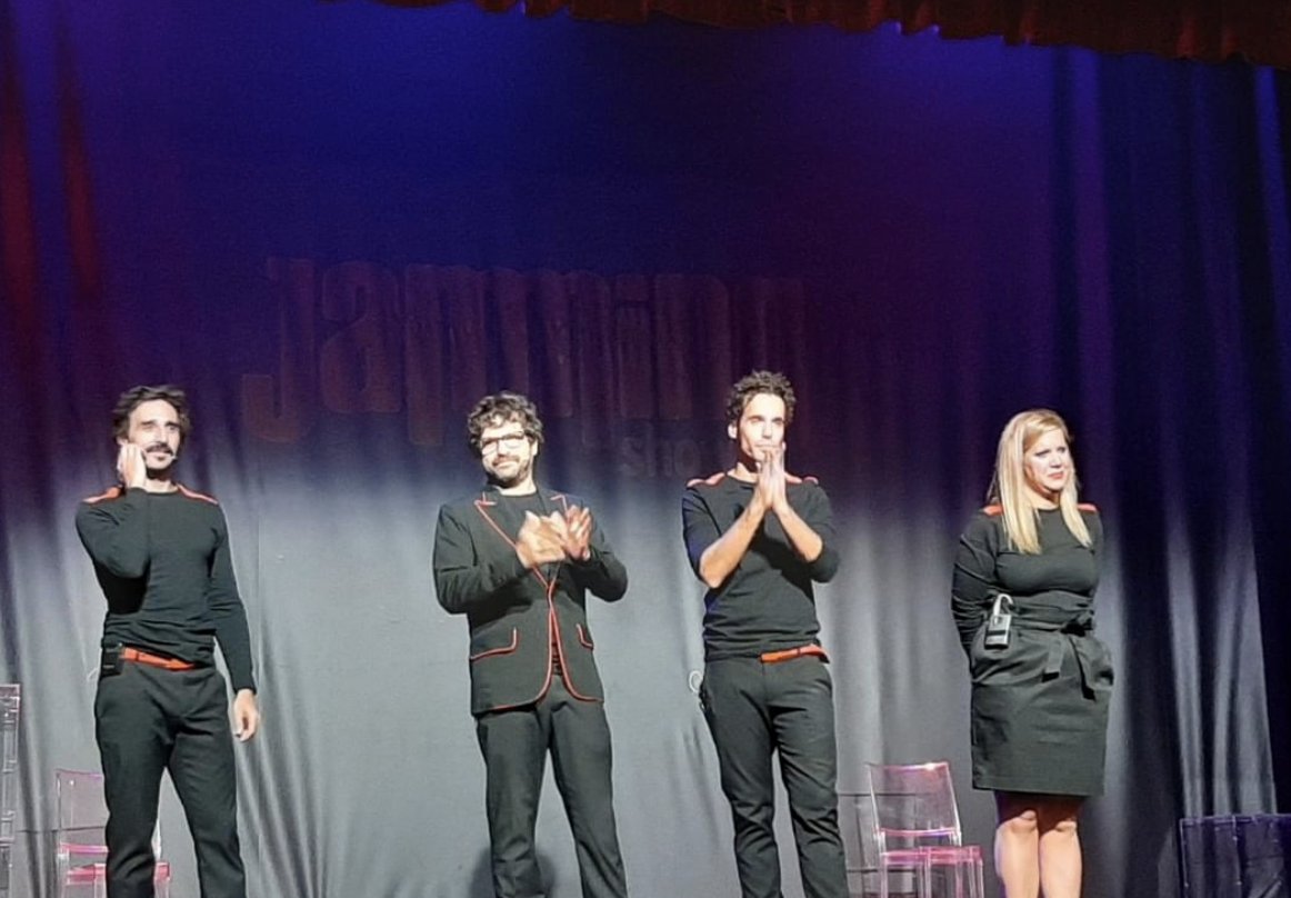 jammingteatro's tweet photo. #MADRID
Este finde 🎉¡EL ÚLTIMO de 2019! 🎉
⭑ Viernes 27 - 23h @TMaravillas #LaGolfa con @Mariam_Hernan
⭑ SÁB 28 - 23h T. Maravillas #JammingShow
⭑ SÁB 28 - 12h Taller ChiquiJamming para familias
⭑ DOM 29 - 12h @PrincipeGranVia #ChiquiJamming
🎟https://t.co/3naQxOL8Q8 https://t.co/Iq4ovgqf8l