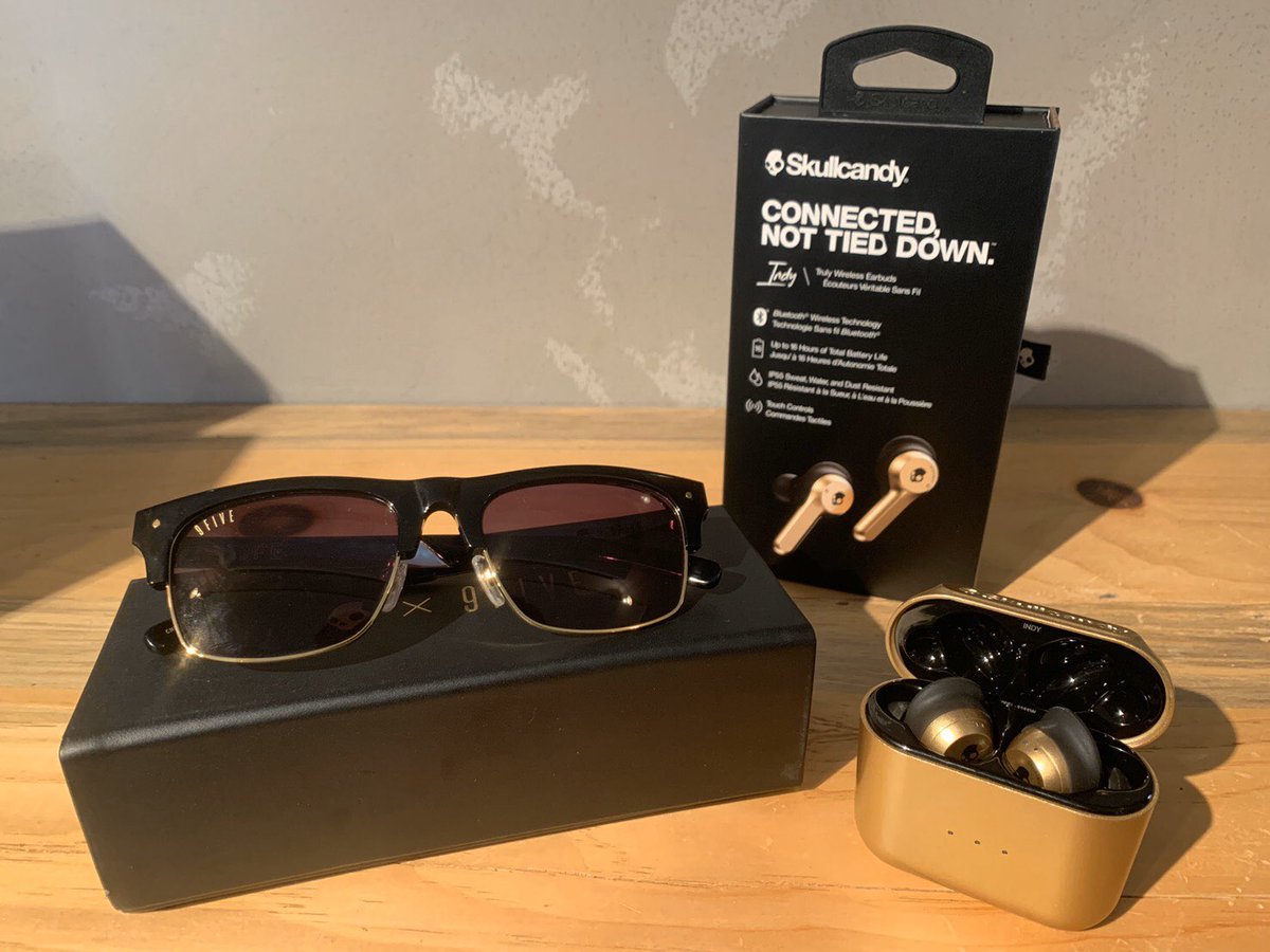 SkullcandyTokyo's tweet photo. ⚠️⚠️在庫残り僅か⚠️⚠️
#FeelDope 👑
Indy Dope Gold + 9five コラボサングラスは絶賛販売中です✨
お取り置きは、①ご来店②お電話③DMにて対応致します✨
お求めの方はお早めに‼️‼️
#Skullcandy #Skullcabdytokyo https://t.co/8072klgp2v