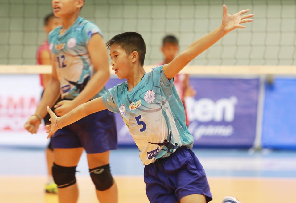 volleythai's tweet photo. วอลเลย์บอลวิทยุการบิน รอบชิงชนะเลิศ ประเภททีมชาย รอบชิงชนะเลิศ ประเภททีมชาย

[จบเกม] รร.อนุบาลลำปลายมาศ จ.บุรีรัมย์ ชนะ รร.บ้านหนองจิกยาว จ.สุพรรณบุรี 3-1 เซต 25-22, 25-18, 15-25, 25-22

#SMMSPORT #SMMValleyball #วิทยุการบินฯมินิวอลเลย์บอล #วิทยุการบินฯ #AEROTHAI #วอลเลย์บอลยุวชน https://t.co/vTjm6p8uCQ