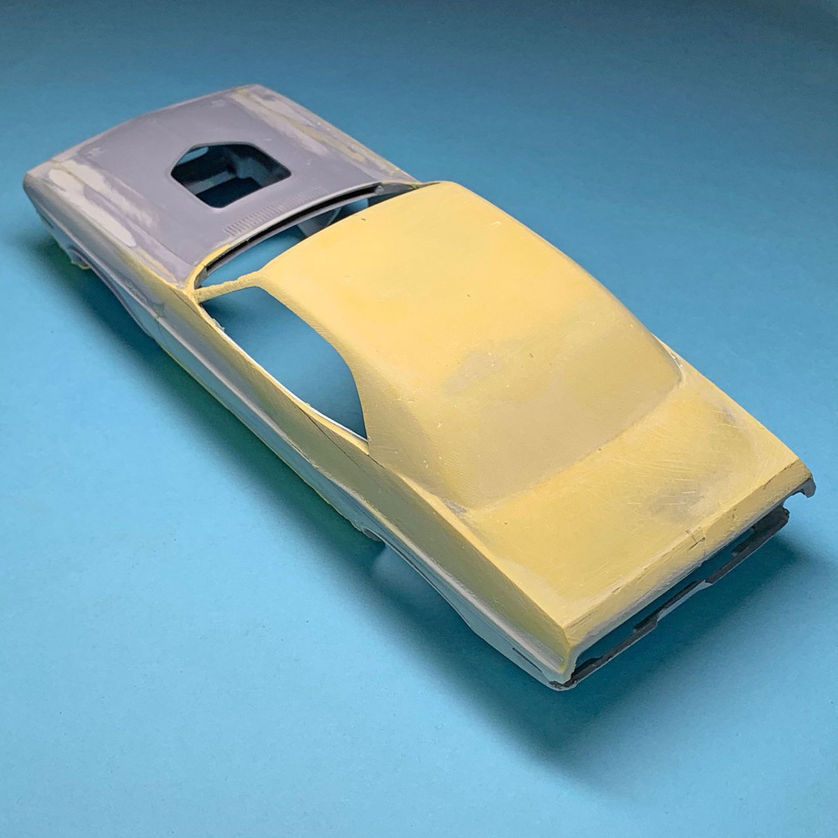 dads_matsu's tweet image. Challenger too. 😂
#modelcarsofinstagram #modelcar #scaleauto #amt #dodgechallengers