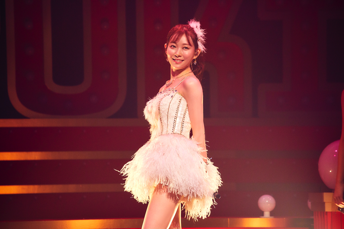 oricon's tweet photo. 渡辺美優紀、2年連続Xmasライブ🎄ソロ活動&amp;グループプロデュースに充実感✨もっと大きくなっていけるように｣💬
【📸写真あり👿💕】
▷https://t.co/Y33pZywigB

#渡辺美優紀 #みるきー #AngeetFolletta #アンジュエフォレッタ @miyukiofficial9 @angeetfolletta https://t.co/hx1iyeyiaD