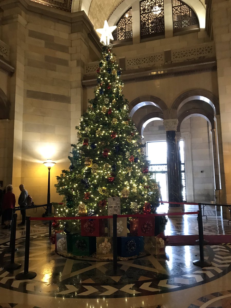 Merry Christmas 🎄 &amp; too a beautiful New Year. Here is a photo of <a href="/LACity/">City of Los Angeles</a>’s tree 🌲<a href="/CD6Nury/">cd6nury</a> <a href="/CityAttorneyLA/">L.A. City Attorney Hydee Feldstein Soto</a> <a href="/josehuizar/">Jose Huizar</a> <a href="/latimes/">Los Angeles Times</a> <a href="/DowntownNews/">LA Downtown News</a> <a href="/MattStromberg/">Matthew Stromberg</a> <a href="/Angel_City_Buzz/">LAPD Authors</a> <a href="/HousingHumanRt/">Housing Is A Human Right™</a> @ArtsEd411 <a href="/Arts4LA/">Arts For LA</a> <a href="/HistoricLA/">Historic Los Angeles</a> <a href="/la_historic/">Historic Los Angeles</a> <a href="/HistoricCore/">Historic Core</a> @dtlaartdistrict <a href="/HerbJWesson/">Herb J. Wesson, Jr.</a>