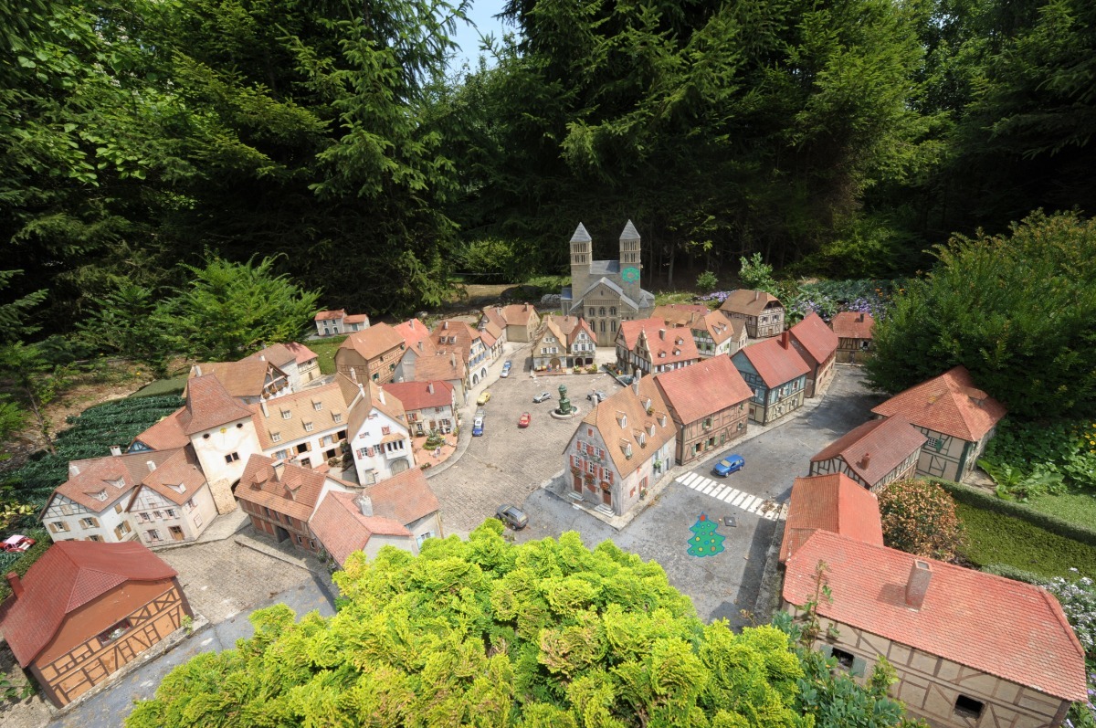 Activitypedia France miniature parc attraction pour enfants IDF