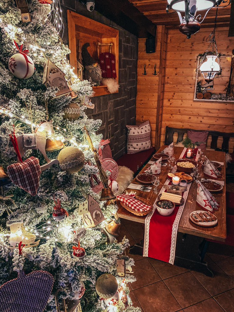 ThisIsSlovakia_'s tweet photo. I wanted to take this moment to wish each and every one of you a very #MerryChristmas and Happy Holiday Season! I also want to thank you for all your love, support and appreciation.  I wish you the best for 2020! @gabriellovas @adventoura #ThisIsSlovakia #Kapustnica #TeamWork https://t.co/Lqoe9Bzr5a