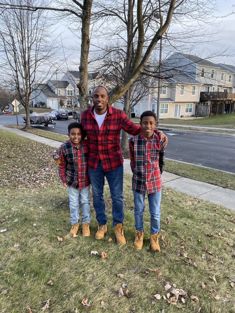 OrlandoRanson's tweet photo. Happy holidays. https://t.co/7RRHYOzvbE