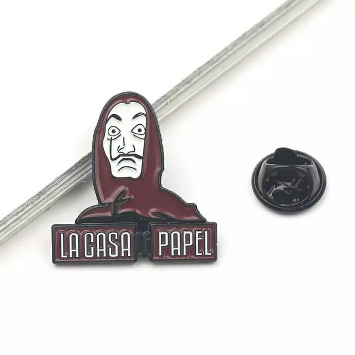 theslabbing's tweet photo. La Casa De Papel Money Heist Brooch 
Cost:750
Call/SMS 0723601554

Merry Christmas #TOTBHA #maishabilasteam #utamaduniday #ODPPExposed Brighton #YouNetflix bournemouth Xhaka happy holidays Bonfire happy boxing lebron Biggest W Premium #KOTLoyalsOnly #KOTLoyals Boxing Day Nairobi https://t.co/mOq3ezHAvM