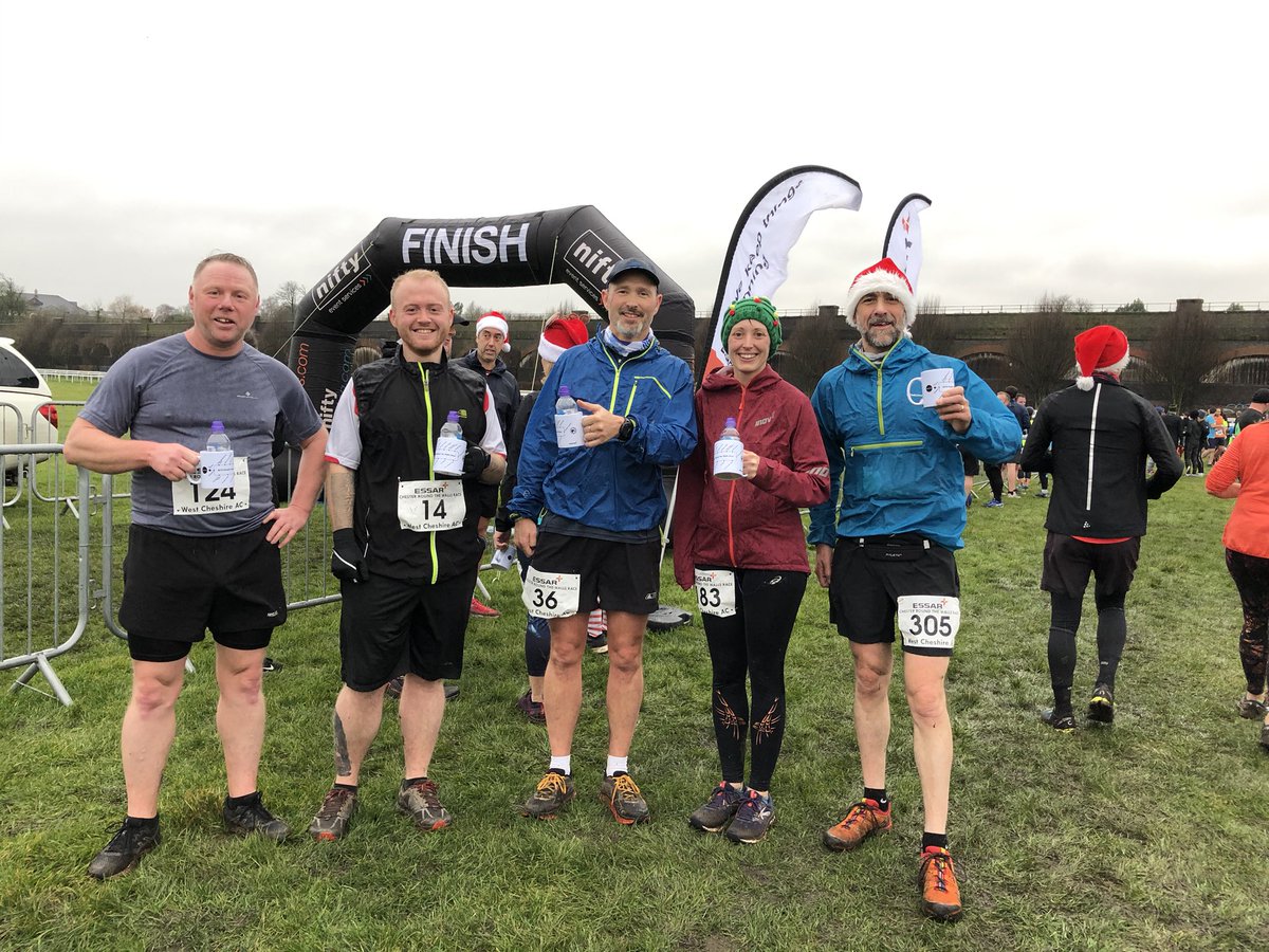 Impromptu <a href="/NightCrawlers_1/">THE NIGHTCRAWLERS TRAIL RUNNERS...</a> meet up at the Chester Round the Walls Race... well done everyone!!