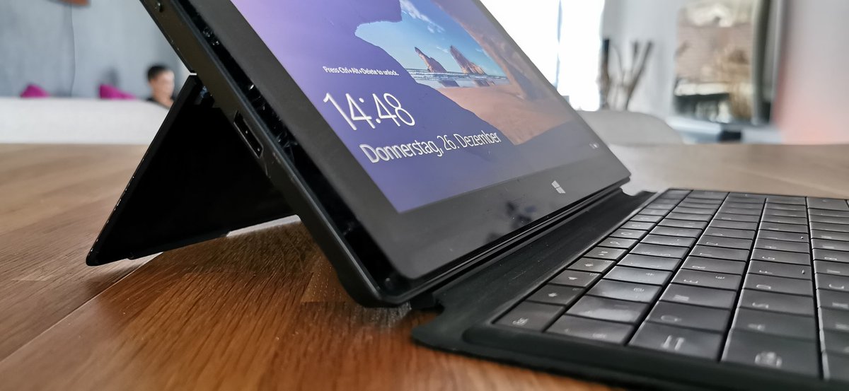 peterschoenthal's tweet image. Looks like the #Battery is ready to travel to the world. It already lifted the display of my #SurfacePro2. Any chance of a replacement before it explodes @surface? Fun fact: it still works flawless...