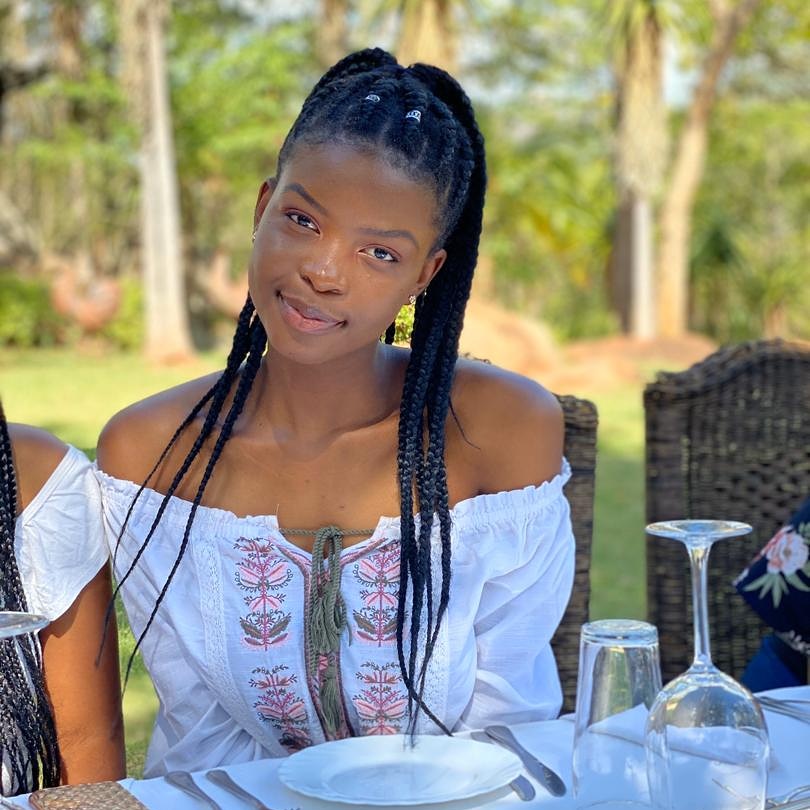 titia9122001's tweet photo. Just thought Twitter wanted to see these.

Some light and positivity, melanin and honey💛🍯 https://t.co/Hyef8O6x4Z