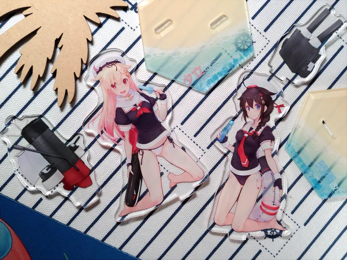 夕立ちゃんと時雨ちゃんのアクリルスタンドです!
透明のアクリルを使い、質感は素晴らしいっぽい!
#97 