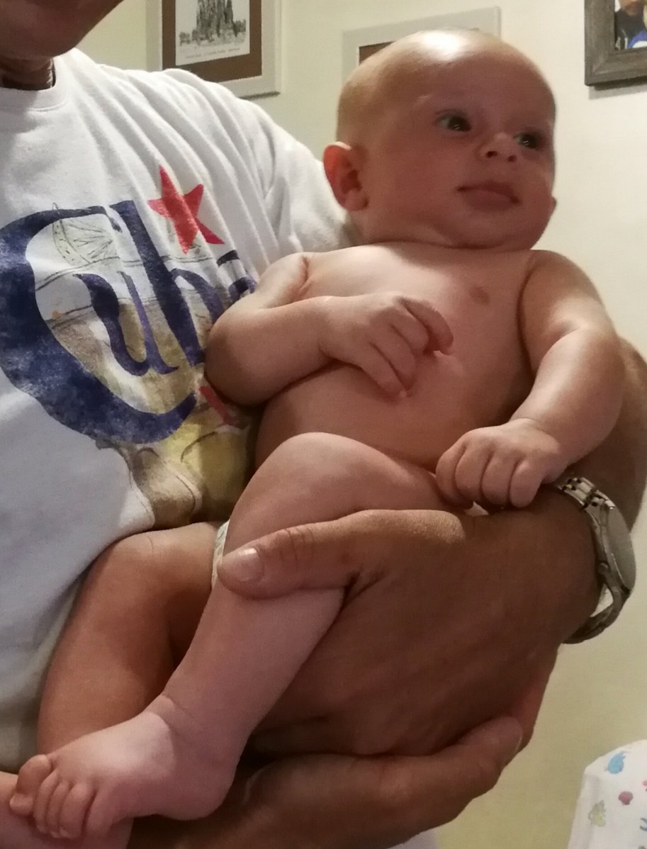 salvovito69's tweet photo. LE #10COEBELLE DEL #2019
... poi tieni in braccio un #cucciolo gommoso col tuo stesso cognome e la #vita immediatamente , cinica e spesso spietata , ti #sorride
Un #viaggio spazio temporale
#Top2000 #cristian #26dicembre #Roma #poesia #Top2000 #Natale #Bambino #ost19 #re https://t.co/8SIsoetyN5