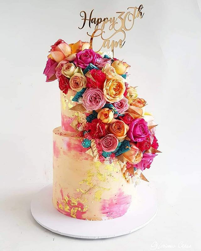 gloriouscakes_'s tweet photo. #6 Most liked for 2019!
What a stunner this cake was! Loaded with florals and colour, a firm favourite of mine as well.
#top6 #mostliked2019 #gloriouscakesbris https://t.co/oHzFdPcF6E https://t.co/O6UxKzAfw3
